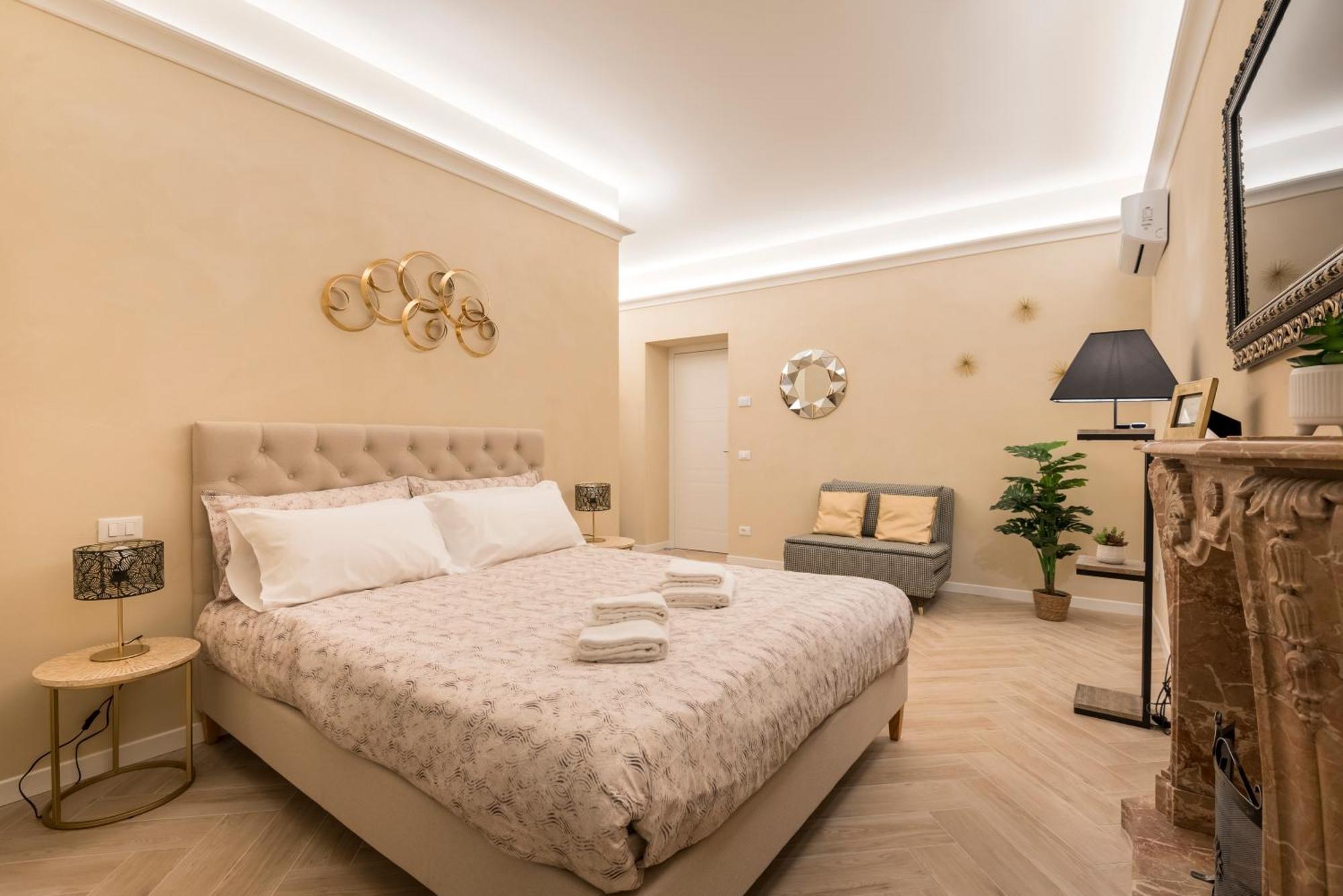 Golden Chic - Citta Alta Apartment Bergamo Luaran gambar
